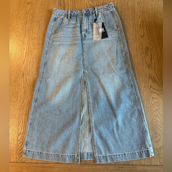 Frye Front-Slit Seamed Denim Maxi Skirt - Picture 5 of 8